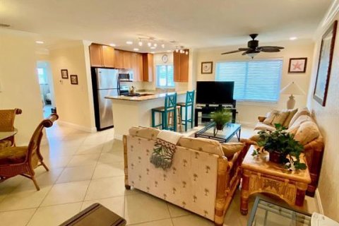 Copropriété à vendre à Saint Pete Beach, Floride: 2 chambres, 80.82 m2 № 2422723 - photo 6