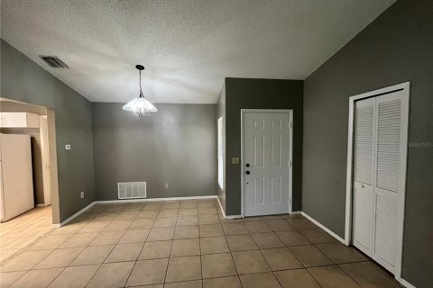 House in Oviedo, Florida 3 bedrooms, 114.46 sq.m. № 1895059 - photo 23