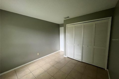 House in Oviedo, Florida 3 bedrooms, 114.46 sq.m. № 1895059 - photo 9