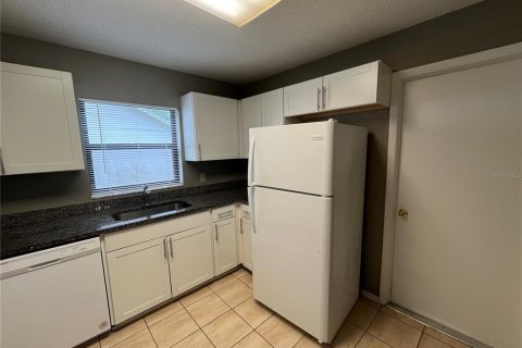 House in Oviedo, Florida 3 bedrooms, 114.46 sq.m. № 1895059 - photo 27