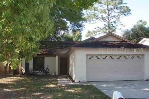 House in Oviedo, Florida 3 bedrooms, 114.46 sq.m. № 1895059 - photo 1