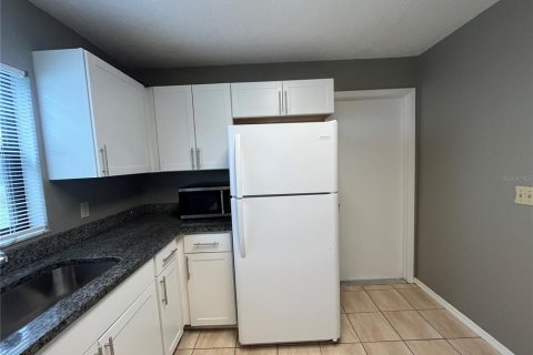 House in Oviedo, Florida 3 bedrooms, 114.46 sq.m. № 1895059 - photo 5