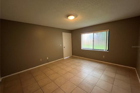 House in Oviedo, Florida 3 bedrooms, 114.46 sq.m. № 1895059 - photo 12