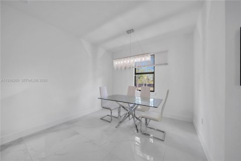 Купить виллу или дом в Лихай-Эйкерс, Флорида 3 спальни, 144.83м2, № 1996186 - фото 21