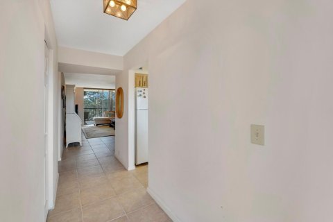 Condo in Margate, Florida, 2 bedrooms  № 1024253 - photo 1
