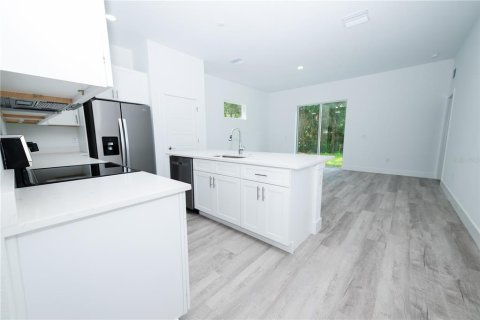 Apartment in Citrus Springs, Florida 3 bedrooms, 125.42 sq.m. № 2381266 - photo 5