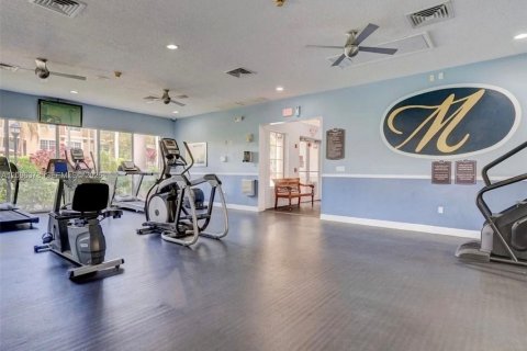 Copropriété à vendre à Pembroke Pines, Floride: 1 chambre, 64.1 m2 № 2390405 - photo 12