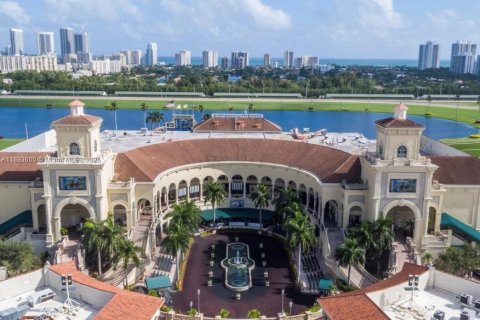 Commercial property in Hallandale Beach, Florida 152.36 sq.m. № 1945349 - photo 22