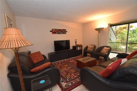 Condo in Sarasota, Florida, 2 bedrooms  № 1299709 - photo 12