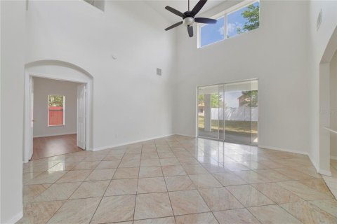 Villa ou maison à louer à Kissimmee, Floride: 4 chambres, 234.86 m2 № 1608729 - photo 4
