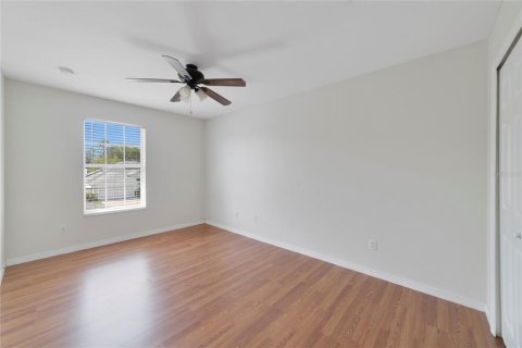 Villa ou maison à louer à Kissimmee, Floride: 4 chambres, 234.86 m2 № 1608729 - photo 12