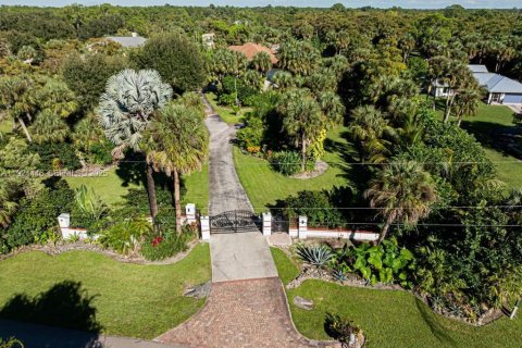 Villa ou maison à vendre à Naples, Floride: 6 chambres № 1982756 - photo 1
