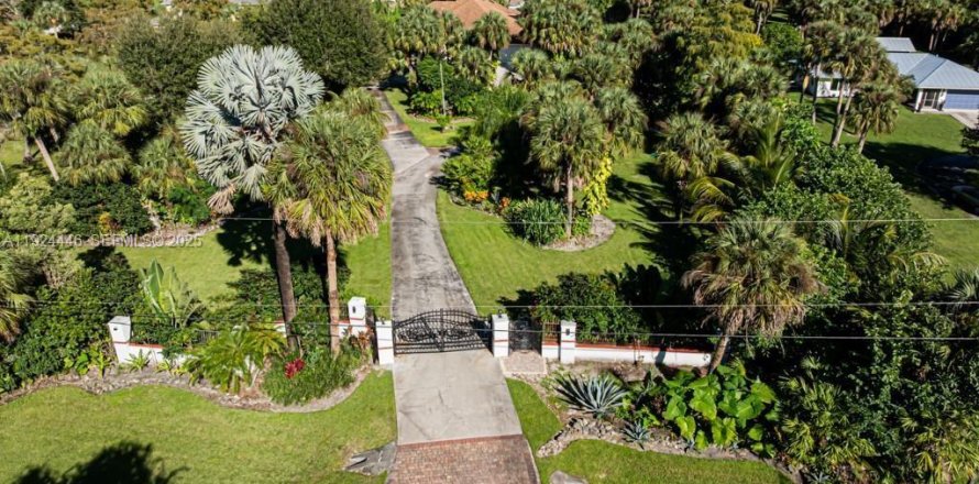 Villa ou maison à Naples, Floride 6 chambres № 1982756