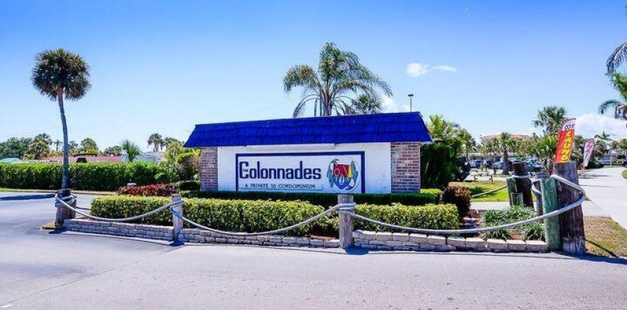 Condo in St. Lucie, Florida, 1 bedroom № 2245391