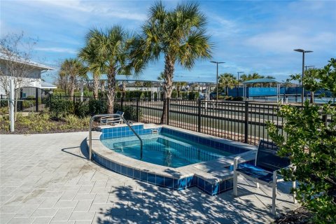House in Land O' Lakes, Florida 2 bedrooms, 178 sq.m. № 2434492 - photo 29