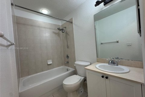 Copropriété à vendre à Doral, Floride: 3 chambres, 112.13 m2 № 2286477 - photo 19