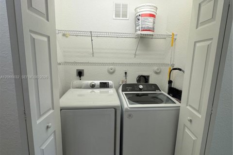 Copropriété à vendre à Doral, Floride: 3 chambres, 112.13 m2 № 2286477 - photo 15