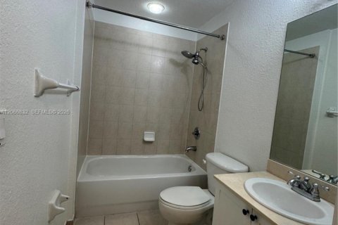 Copropriété à vendre à Doral, Floride: 3 chambres, 112.13 m2 № 2286477 - photo 18