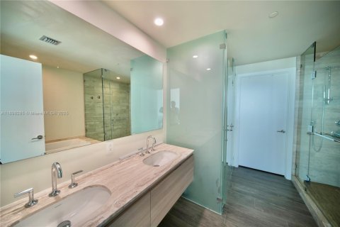 Condominio en venta en Miami, Florida, 2 dormitorios, 105.63 m2 № 1952162 - foto 5
