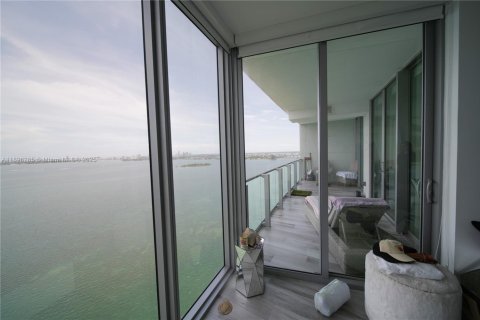 Condominio en venta en Miami, Florida, 2 dormitorios, 105.63 m2 № 1952162 - foto 4