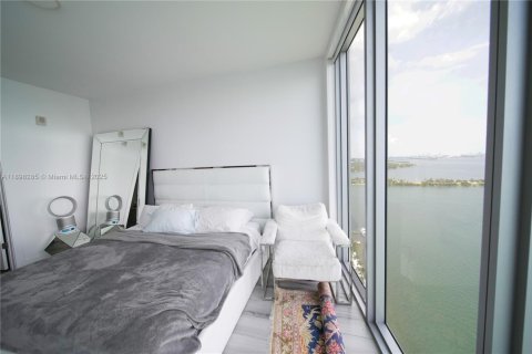 Condominio en venta en Miami, Florida, 2 dormitorios, 105.63 m2 № 1952162 - foto 3