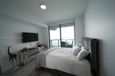 Condominio en venta en Miami, Florida, 2 dormitorios, 105.63 m2 № 1952162 - foto 11