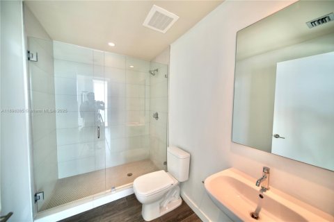 Condominio en venta en Miami, Florida, 2 dormitorios, 105.63 m2 № 1952162 - foto 12