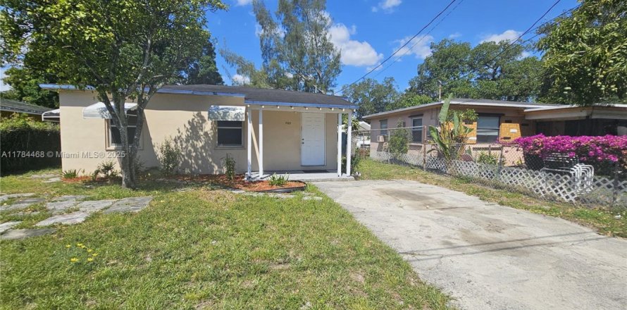 Villa ou maison à Fort Lauderdale, Floride 4 chambres, 100.33 m2 № 1727991