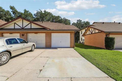 Condominio en venta en Leesburg, Florida, 2 dormitorios, 141.03 m2 № 2106541 - foto 2