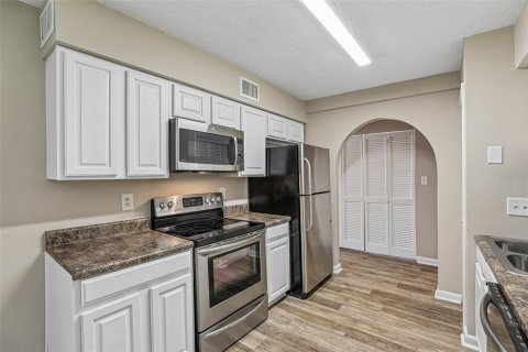 Condominio en venta en Leesburg, Florida, 2 dormitorios, 141.03 m2 № 2106541 - foto 5
