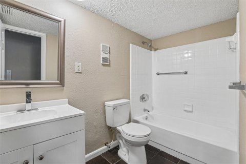 Condominio en venta en Leesburg, Florida, 2 dormitorios, 141.03 m2 № 2106541 - foto 20