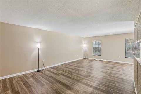 Condominio en venta en Leesburg, Florida, 2 dormitorios, 141.03 m2 № 2106541 - foto 11
