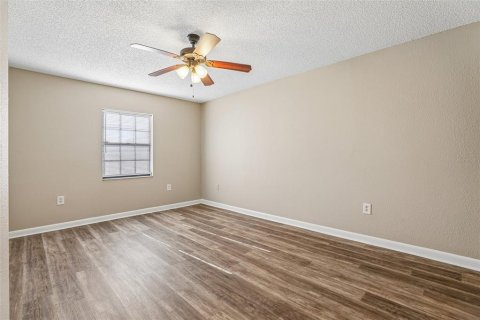 Condominio en venta en Leesburg, Florida, 2 dormitorios, 141.03 m2 № 2106541 - foto 15