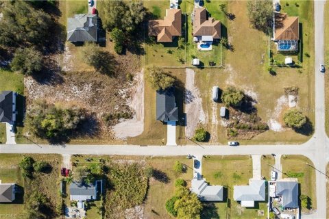 House in Lehigh Acres, Florida 3 bedrooms, 123 sq.m. № 2394279 - photo 27