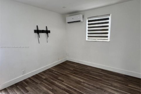 Appartement à louer à Dania Beach, Floride: 1 chambre, 159.98 m2 № 1809733 - photo 3