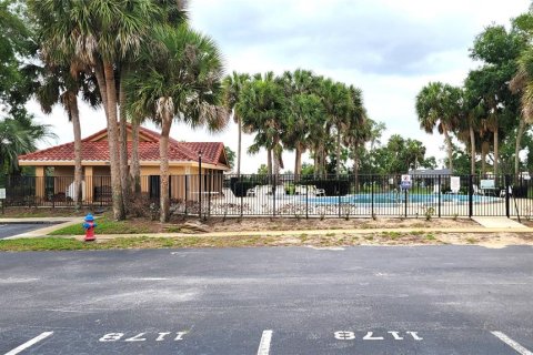 Touwnhouse à louer à Apopka, Floride: 2 chambres, 110 m2 № 2109680 - photo 16