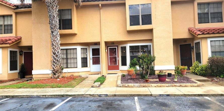 Touwnhouse à Apopka, Floride 2 chambres, 110 m2 № 2109680
