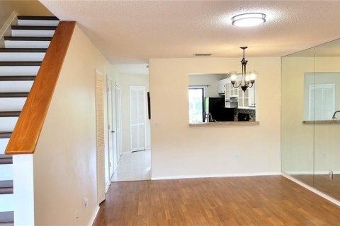 Touwnhouse à louer à Apopka, Floride: 2 chambres, 110 m2 № 2109680 - photo 2
