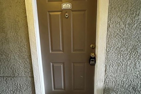 Copropriété à louer à Orlando, Floride: 1 chambre, 82.68 m2 № 2414985 - photo 2