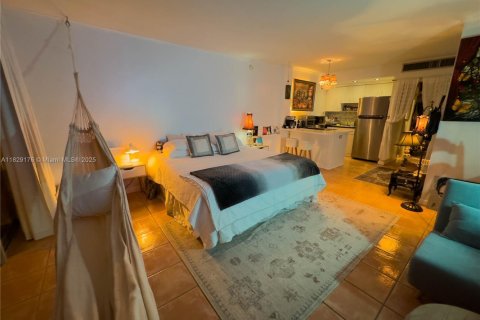 Купить кондоминиум в Майами, Флорида 48.4м2, № 1977603 - фото 24