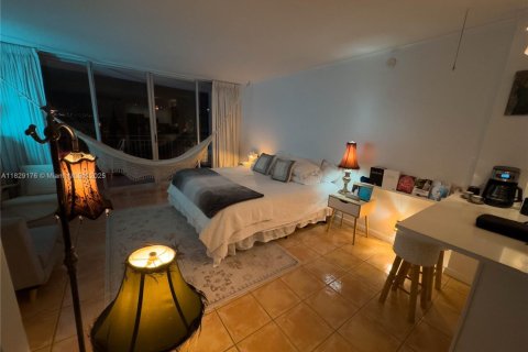 Купить кондоминиум в Майами, Флорида 48.4м2, № 1977603 - фото 18