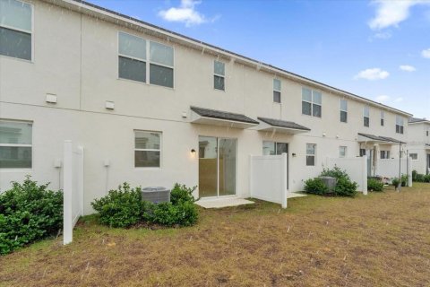 Adosado en alquiler en Kissimmee, Florida, 3 dormitorios, 144 m2 № 2156187 - foto 28