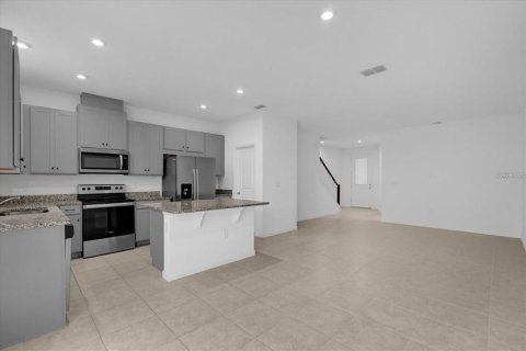 Adosado en alquiler en Kissimmee, Florida, 3 dormitorios, 144 m2 № 2156187 - foto 3