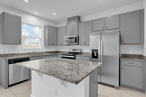 Adosado en alquiler en Kissimmee, Florida, 3 dormitorios, 144 m2 № 2156187 - foto 6