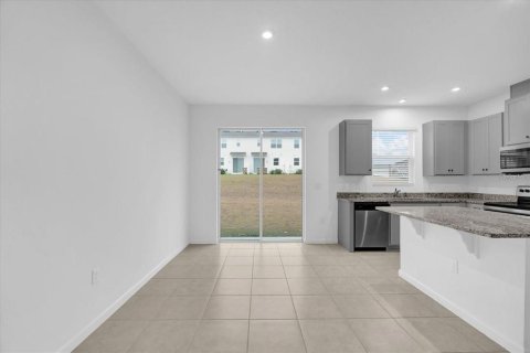 Adosado en alquiler en Kissimmee, Florida, 3 dormitorios, 144 m2 № 2156187 - foto 9