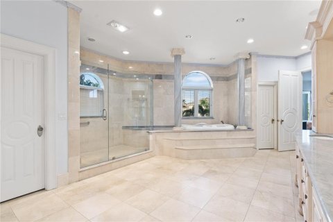 House in Tierra Verde, Florida 6 bedrooms, 1273.78 sq.m. № 1327399 - photo 13