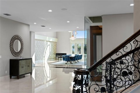 House in Tierra Verde, Florida 6 bedrooms, 1273.78 sq.m. № 1327399 - photo 28