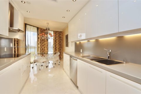Condominio en venta en Aventura, Florida, 3 dormitorios, 197.88 m2 № 1959389 - foto 7