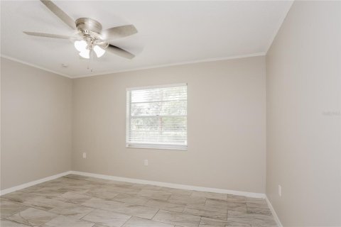 House in Winter Haven, Florida 3 bedrooms, 122.91 sq.m. № 1895218 - photo 9