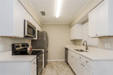 House in Winter Haven, Florida 3 bedrooms, 122.91 sq.m. № 1895218 - photo 4
